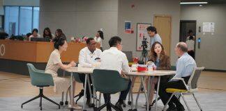 宁波诺丁汉大学中外师生登中国国际电视台,热议“万亿城市”宁波