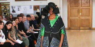 伦敦金斯顿大学举办毕业时装秀