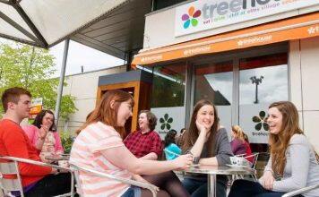 想留学英国,来看看英国女王大学为学生提供的十大暖心服务怎样?