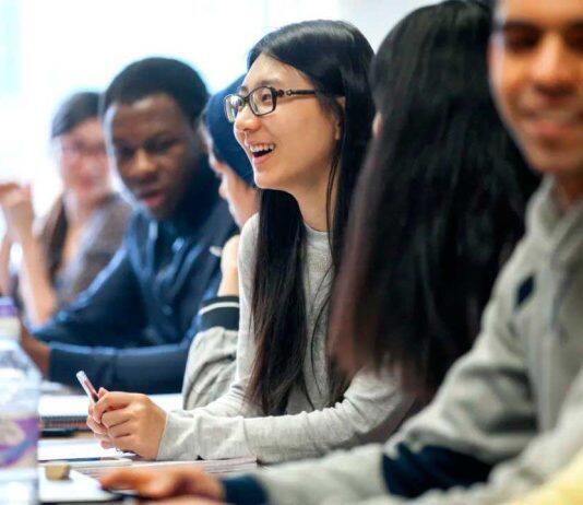 英国普利茅斯大学暑期学前语言课程课前研讨会于5月19日举办(线上)