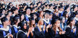 昆山杜克大学举行2025届毕业典礼